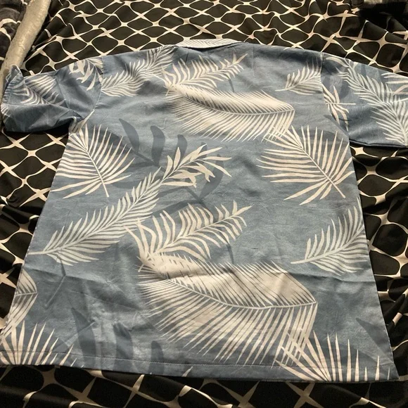 Blue Tropical Print Men's Shirt medium - Picture 3 of 5
